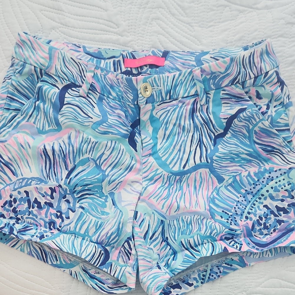 Lilly Pulitzer Blue and Pink Patterned Women's Bermuda Shorts